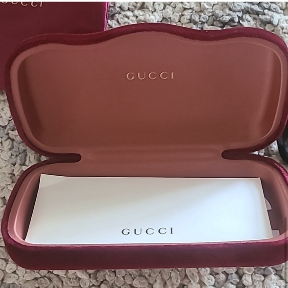 New GUCCI Sunglasses made in Japan - Picture 4 of 4